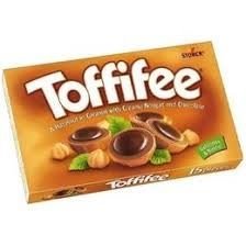 STORCK Ç.TOFFİFEE FINDIKLI KARAMELLİ ÇİKOLATA 125GR  1*15